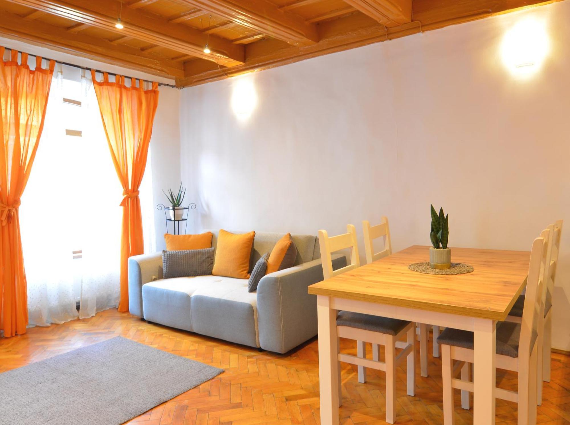 Charming Apartment - Heart Of Brasov Poarta Schei المظهر الخارجي الصورة